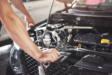 Electromovilidad automotriz: conociendo a fondo la carrera del futuro