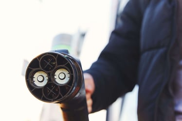 Cargador de auto eléctrico: tipos, características y funcionamiento